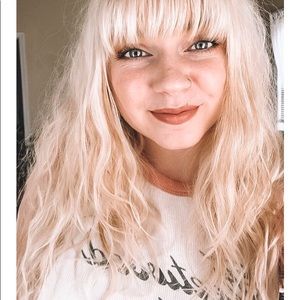 Meet your Posher, Hayley